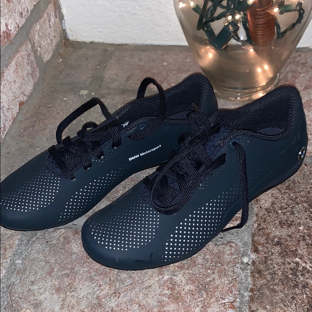 Puma tennis shoes, BMW, navy, never worn